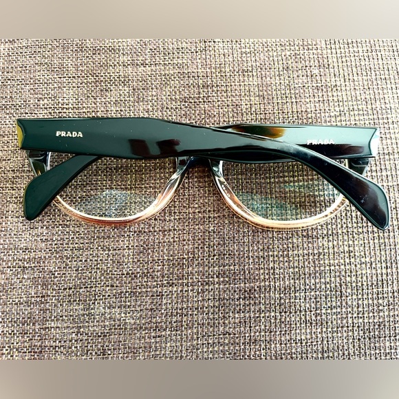 Prada Eyewear - Picture 5 of 7